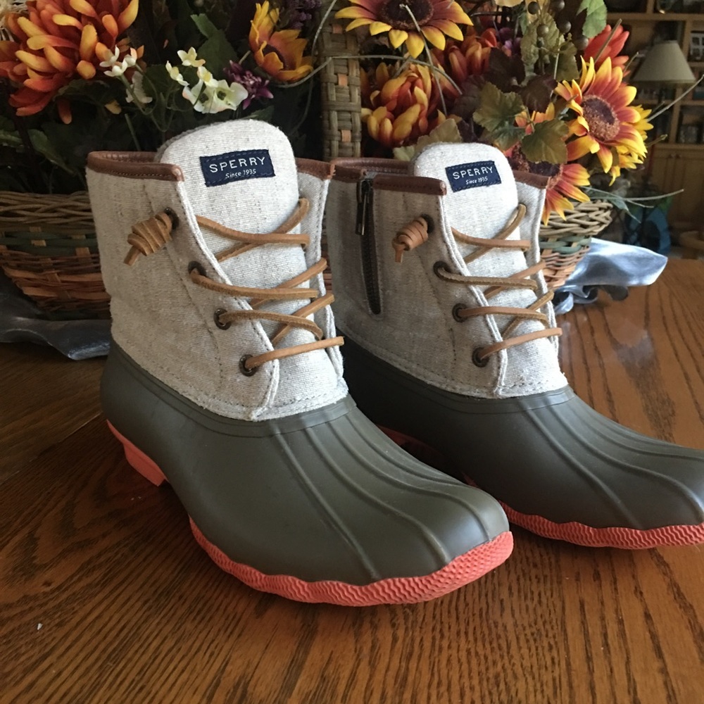 Women's Sperry duck boots